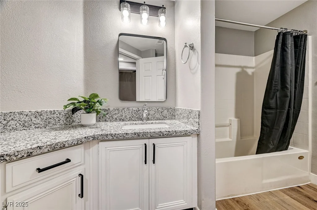 7173 Durango, Las Vegas, NV 89113