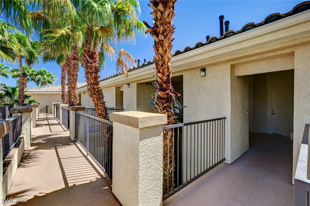 7173 Durango, Las Vegas, NV 89113