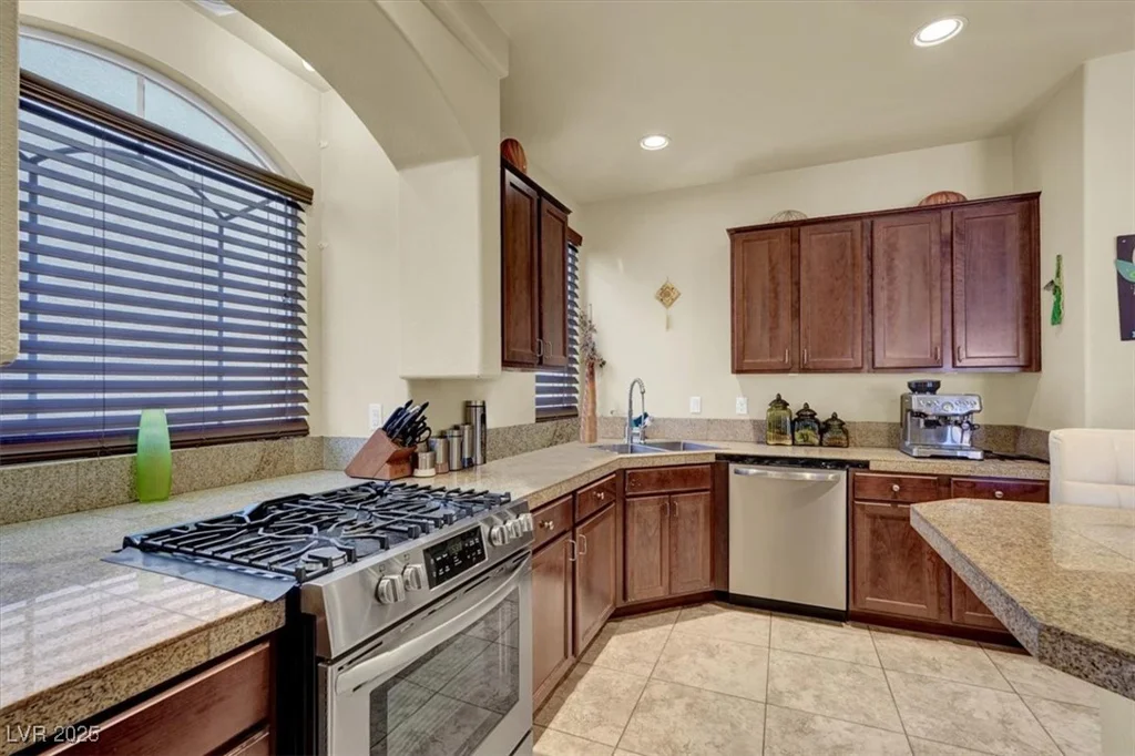 6726 Glissando, Las Vegas, NV 89139