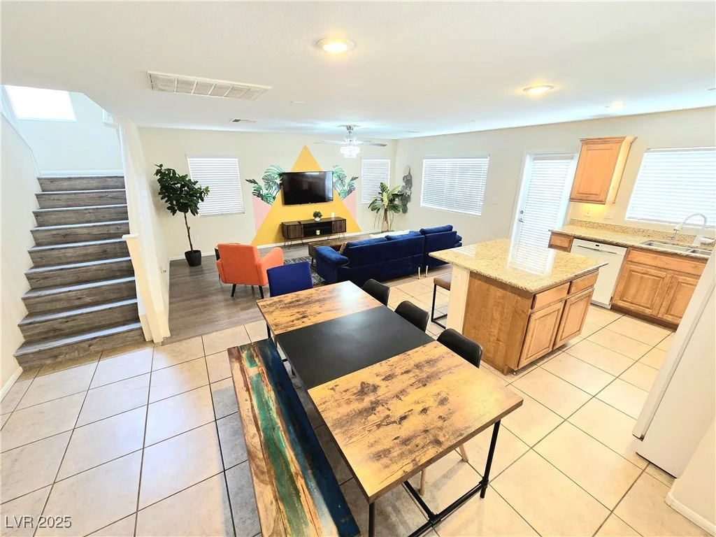 7319 Burnt Umber, Las Vegas, NV 89139