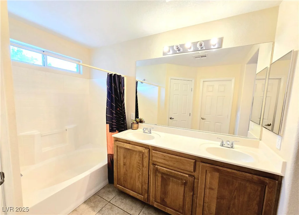 7319 Burnt Umber, Las Vegas, NV 89139