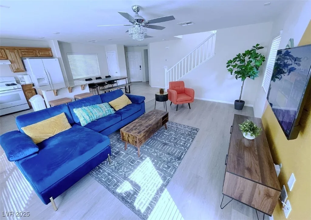 7319 Burnt Umber, Las Vegas, NV 89139