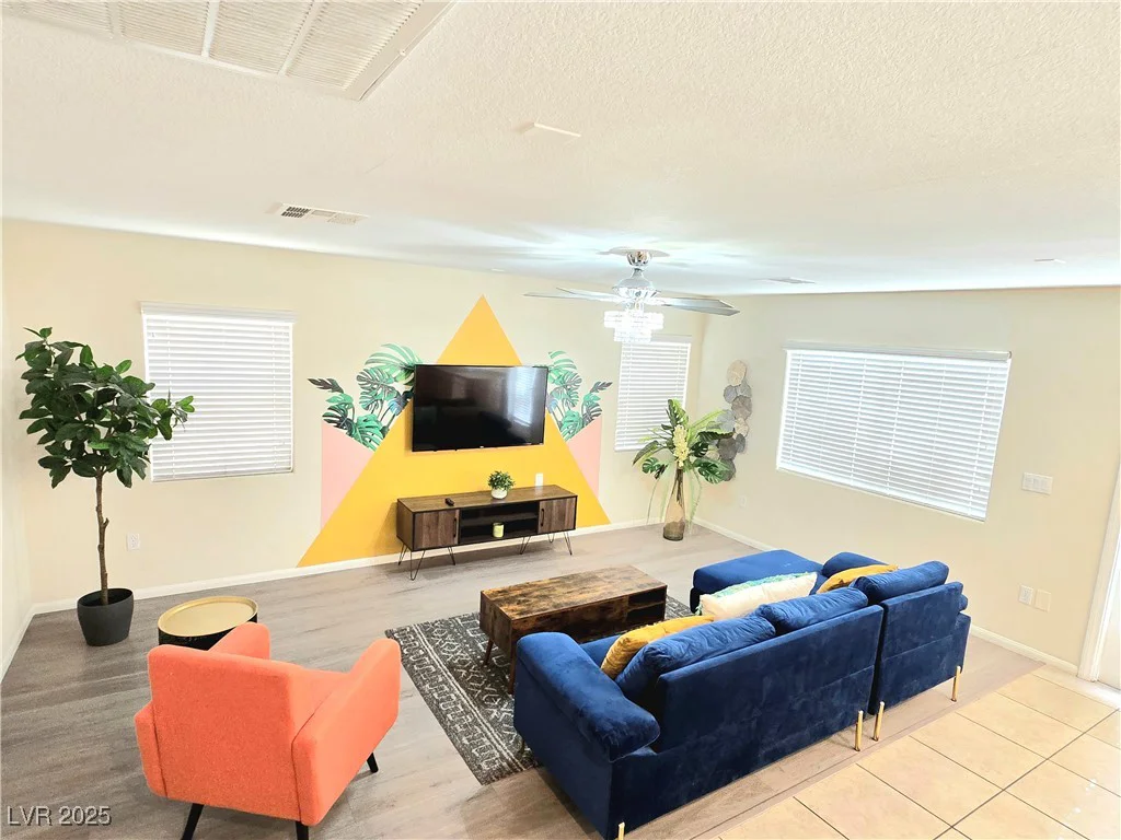 7319 Burnt Umber, Las Vegas, NV 89139