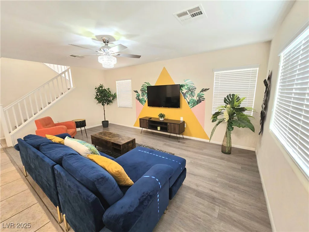 7319 Burnt Umber, Las Vegas, NV 89139