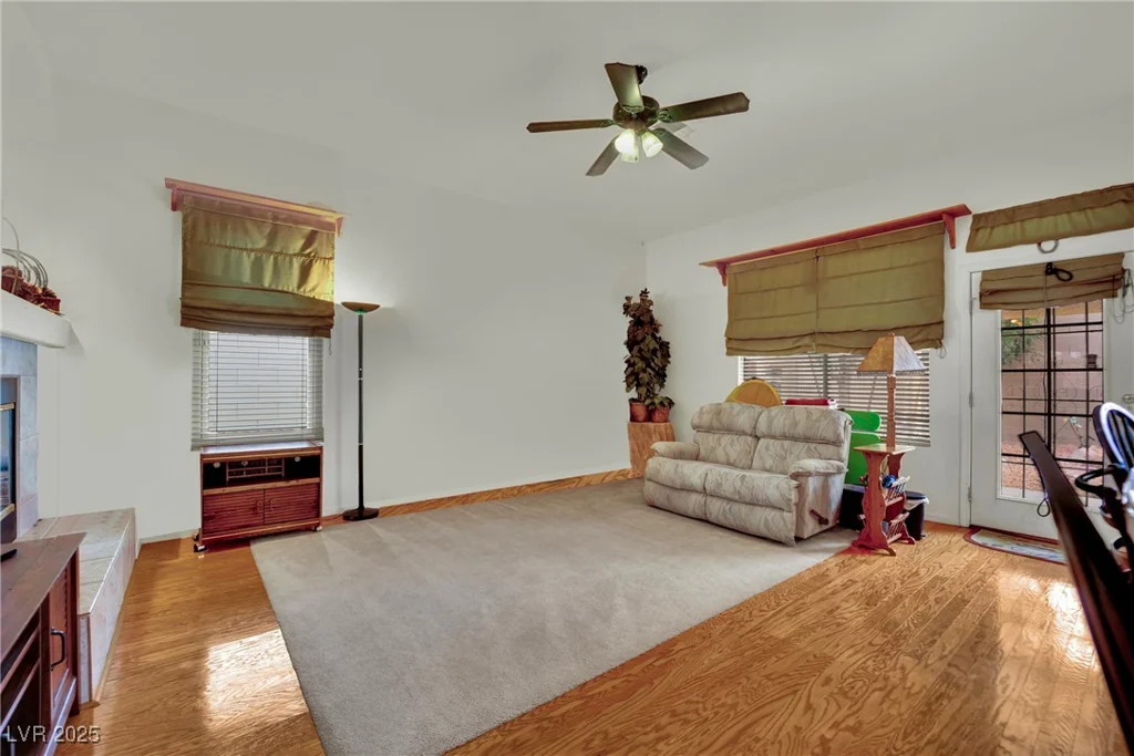9142 Royal Monarch, Las Vegas, NV 89147