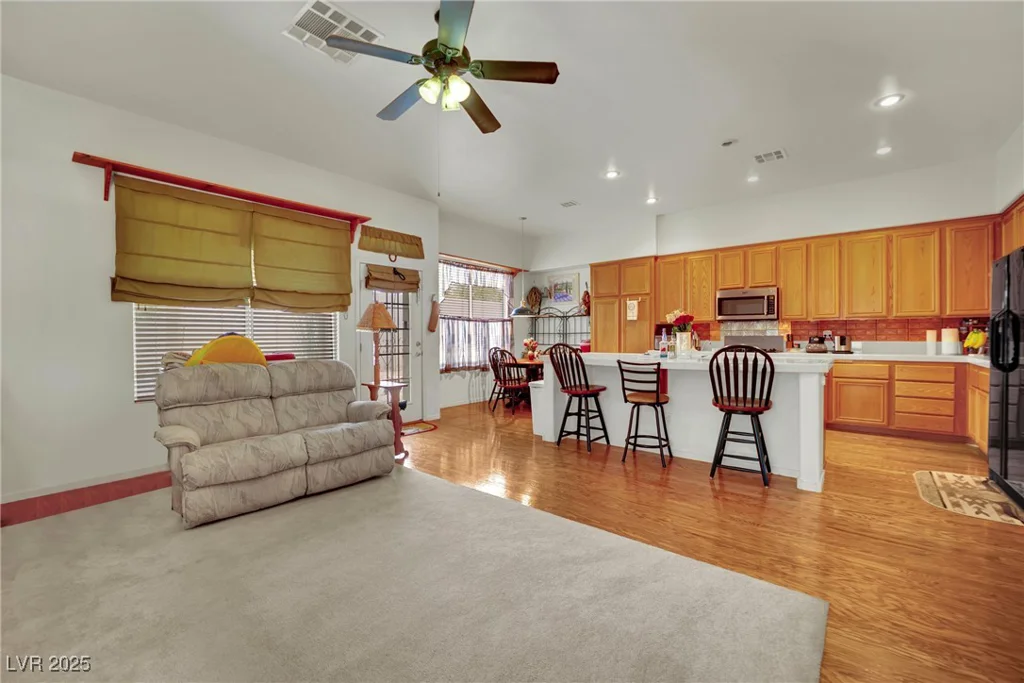9142 Royal Monarch, Las Vegas, NV 89147