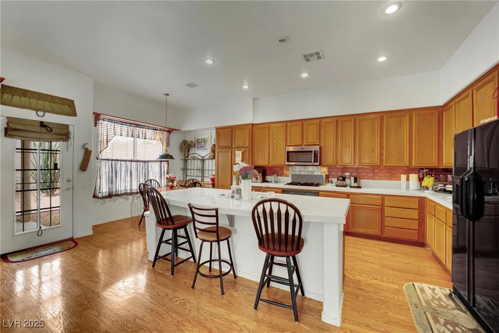 9142 Royal Monarch, Las Vegas, NV 89147