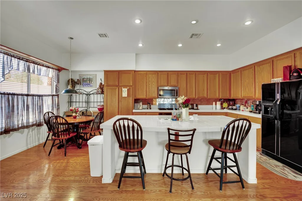 9142 Royal Monarch, Las Vegas, NV 89147