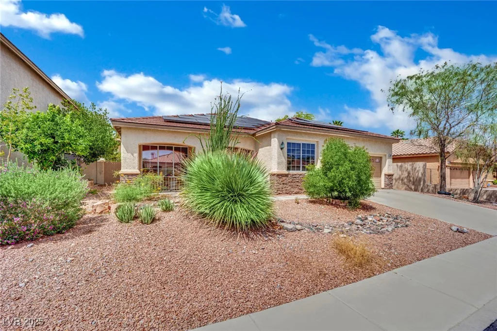 9142 Royal Monarch, Las Vegas, NV 89147