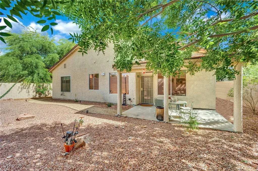9142 Royal Monarch, Las Vegas, NV 89147