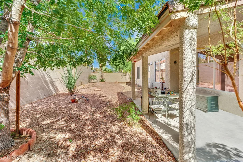 9142 Royal Monarch, Las Vegas, NV 89147