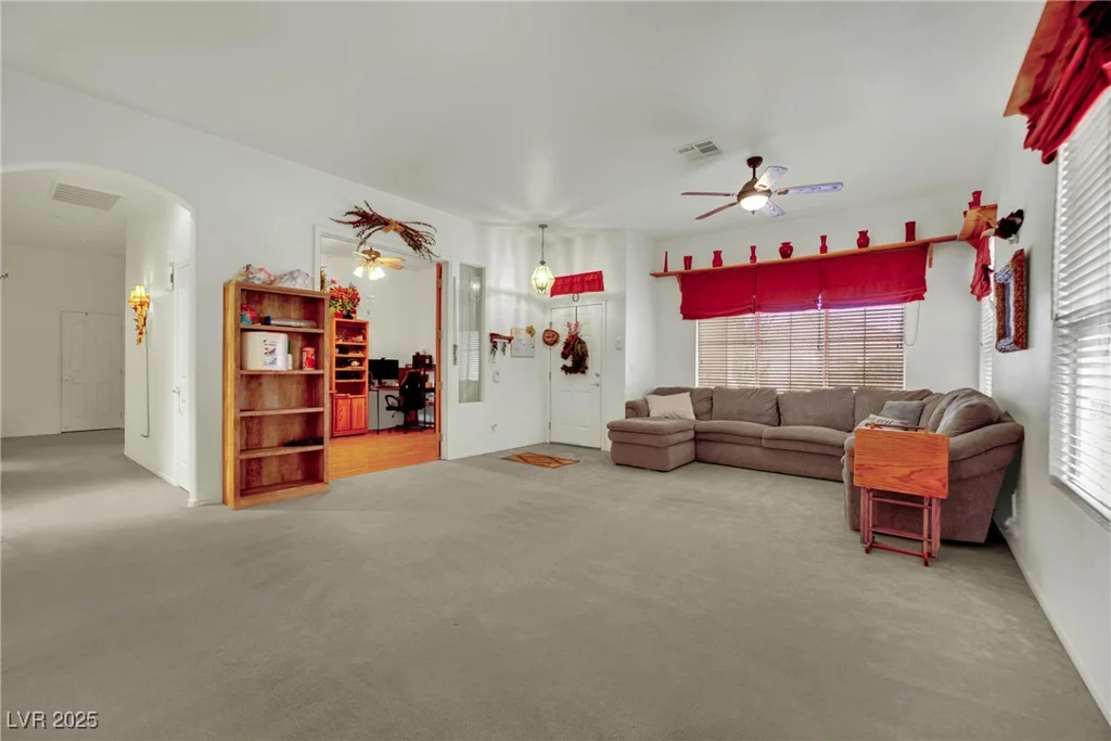 9142 Royal Monarch, Las Vegas, NV 89147