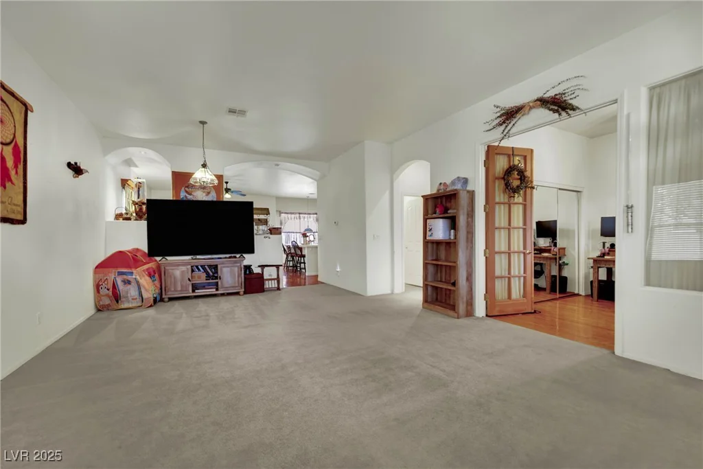 9142 Royal Monarch, Las Vegas, NV 89147