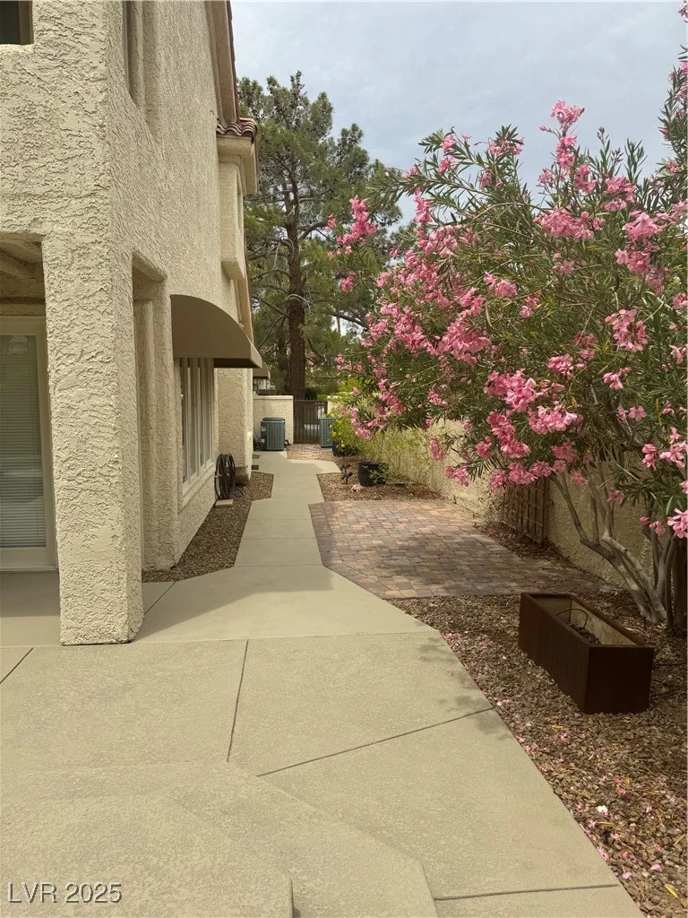 5112 Onion Creek, Las Vegas, NV 89113