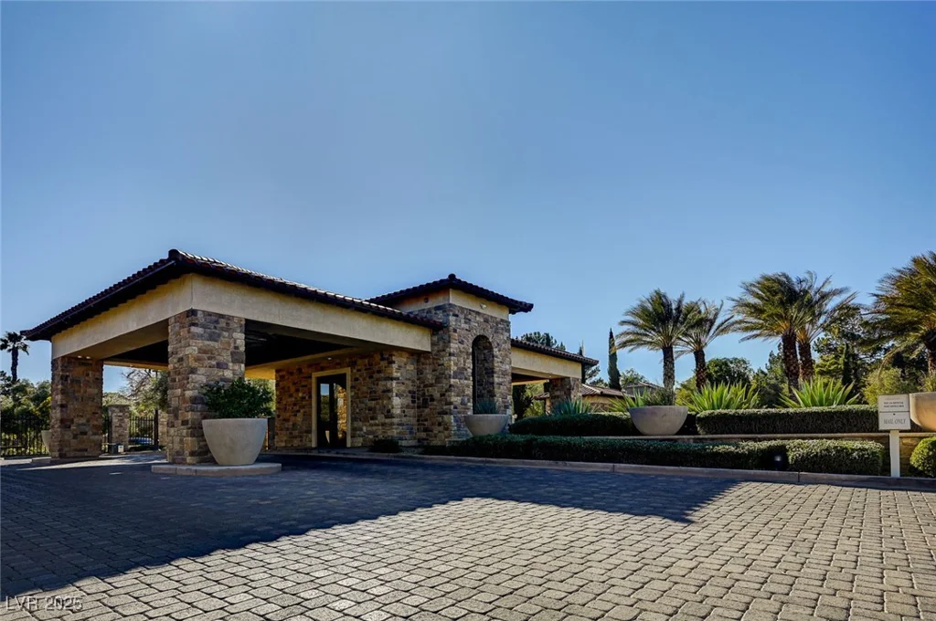 5112 Onion Creek, Las Vegas, NV 89113