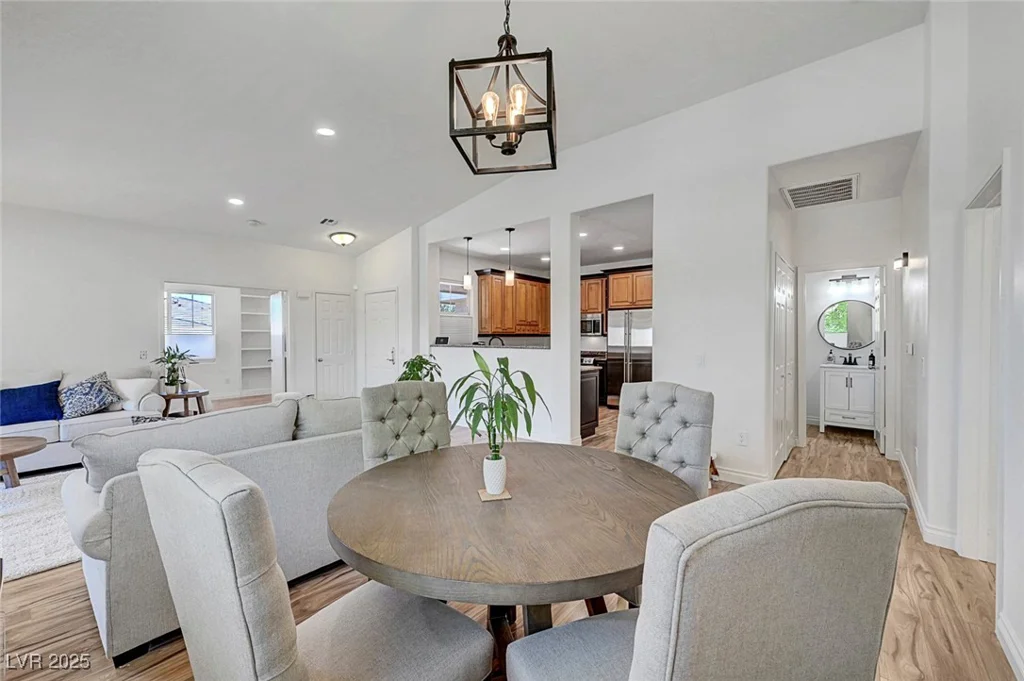 1001 Domnus, Las Vegas, NV 89144