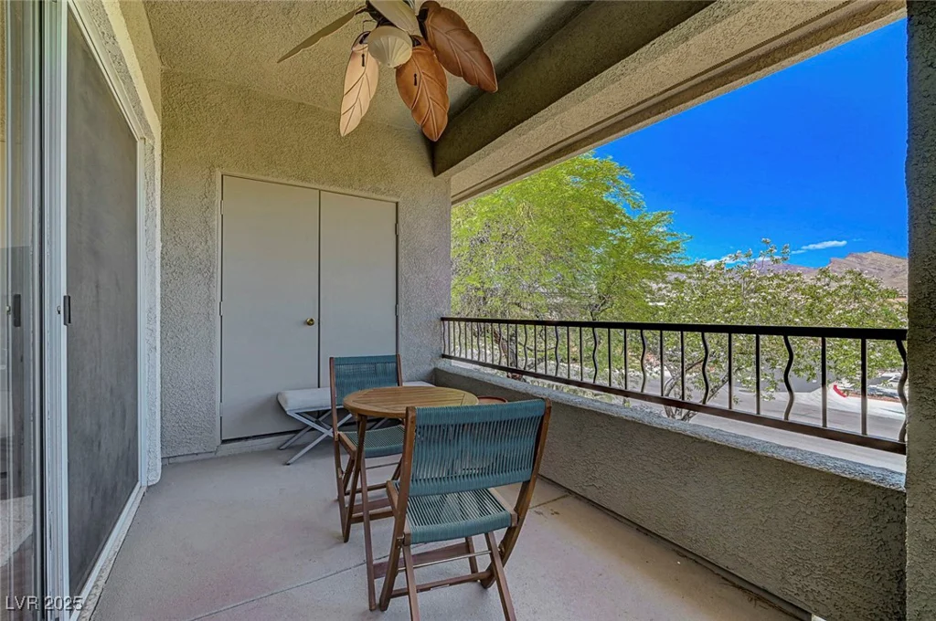 1001 Domnus, Las Vegas, NV 89144