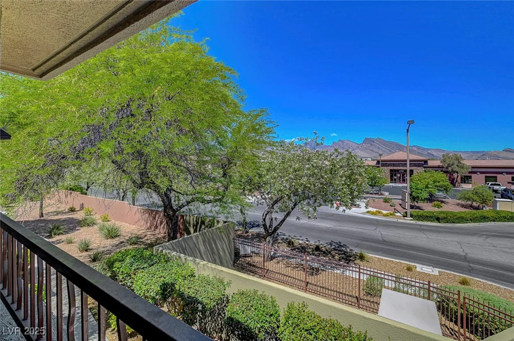1001 Domnus, Las Vegas, NV 89144