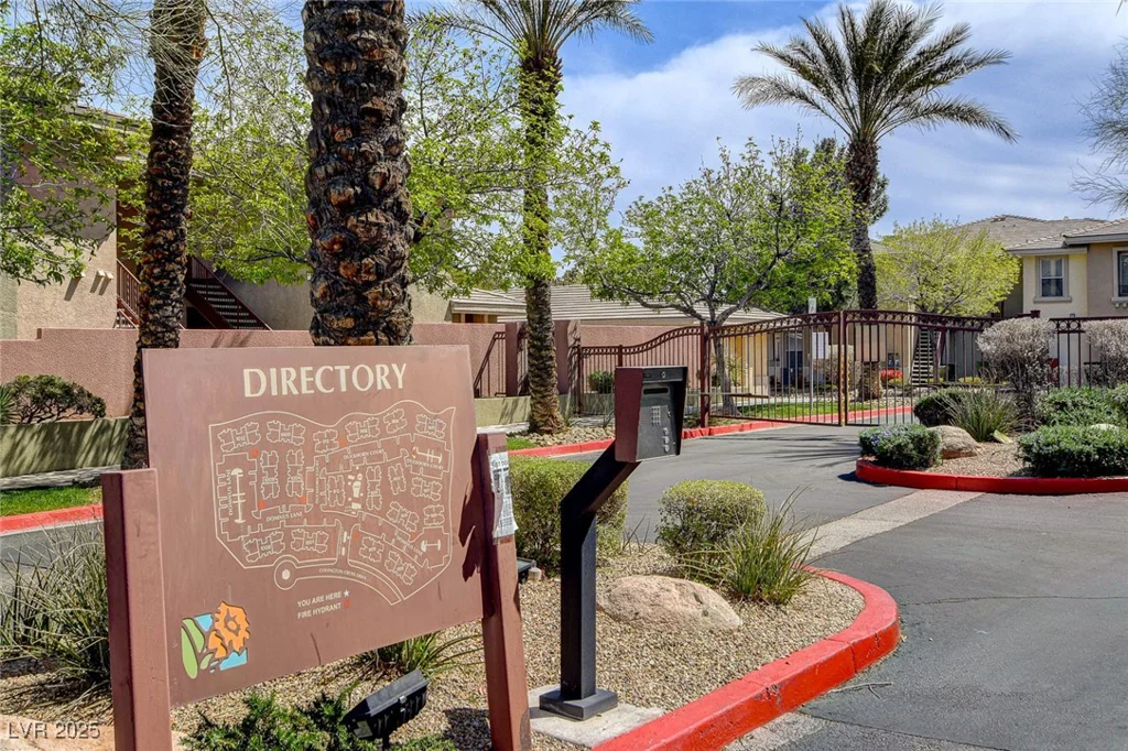 1001 Domnus, Las Vegas, NV 89144