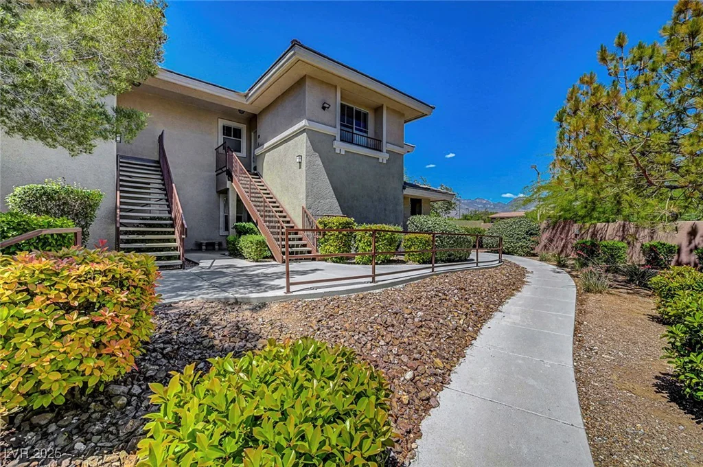 1001 Domnus, Las Vegas, NV 89144