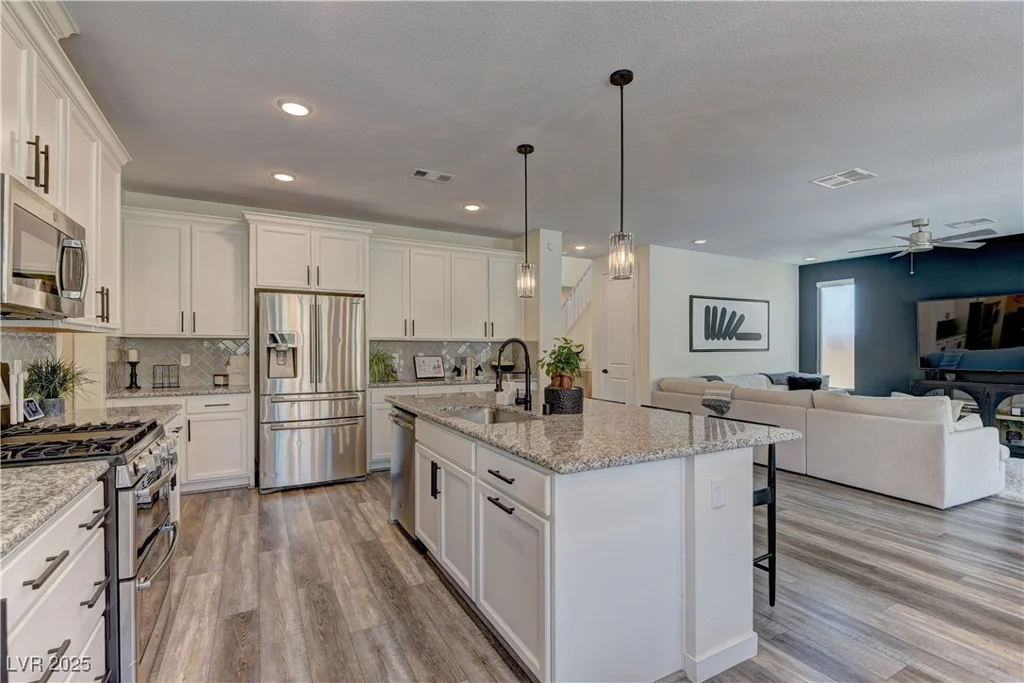8335 Beaten Path, Las Vegas, NV 89166