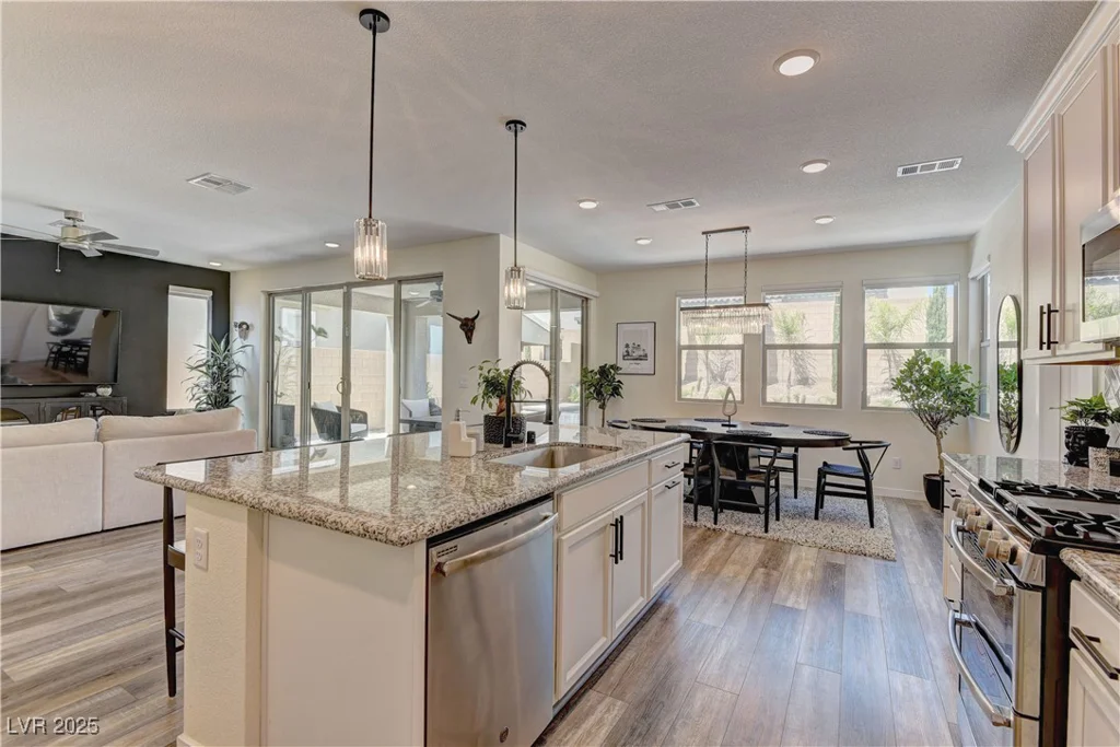 8335 Beaten Path, Las Vegas, NV 89166