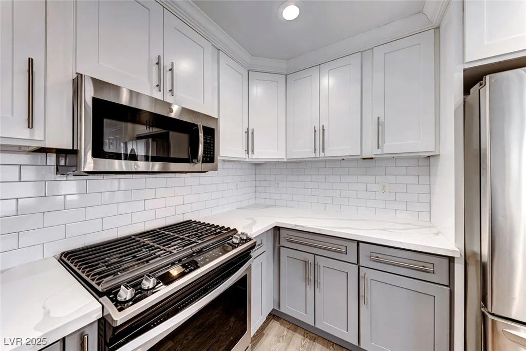 11028 Meadow Leaf, Las Vegas, NV 89144