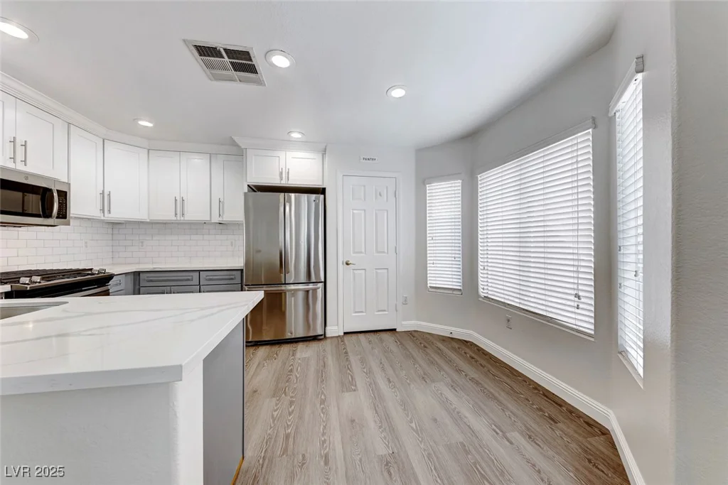 11028 Meadow Leaf, Las Vegas, NV 89144