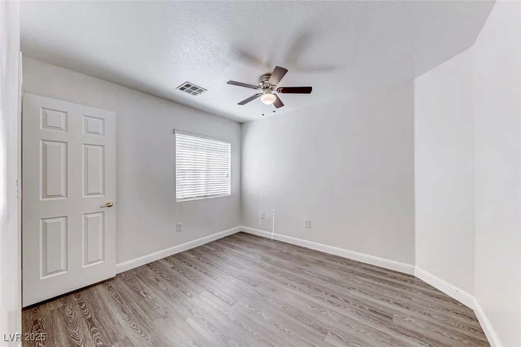11028 Meadow Leaf, Las Vegas, NV 89144