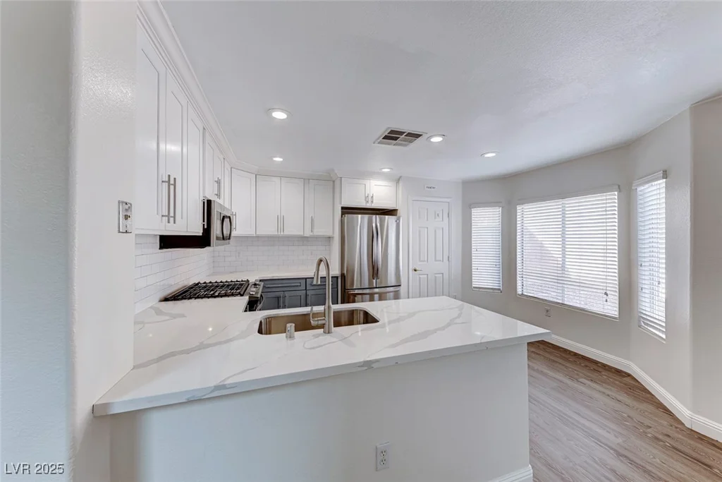 11028 Meadow Leaf, Las Vegas, NV 89144