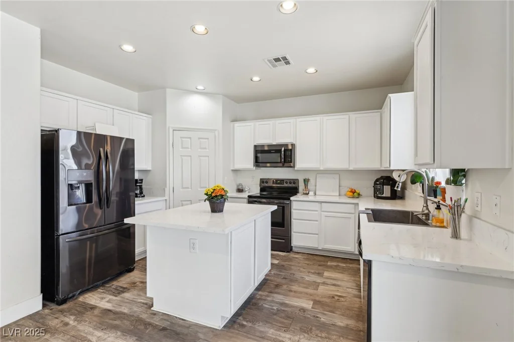 564 Lampshire, Pahrump, NV 89060