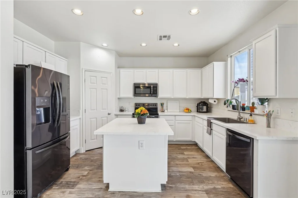 564 Lampshire, Pahrump, NV 89060