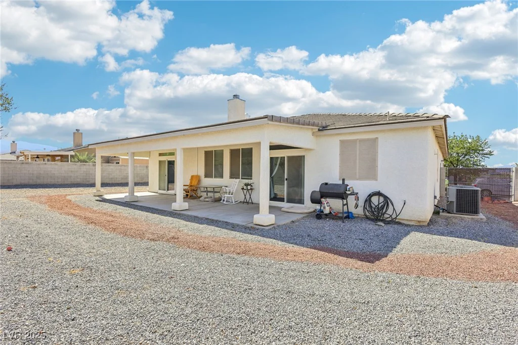 564 Lampshire, Pahrump, NV 89060
