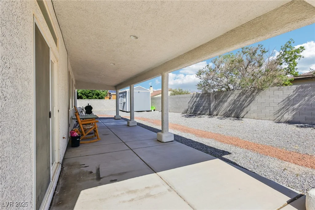 564 Lampshire, Pahrump, NV 89060