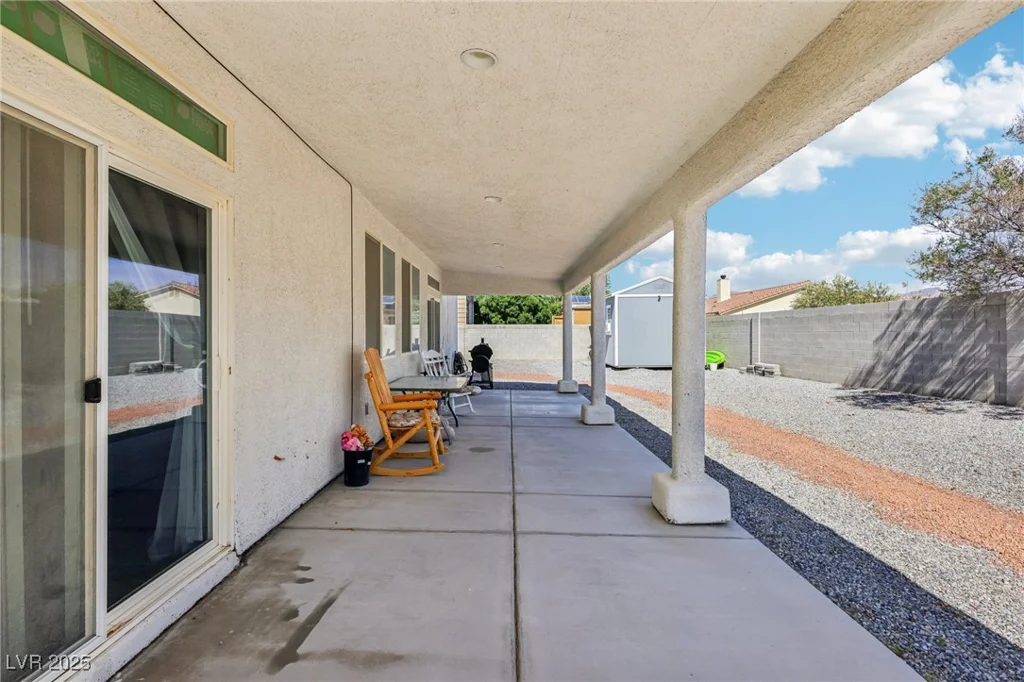 564 Lampshire, Pahrump, NV 89060