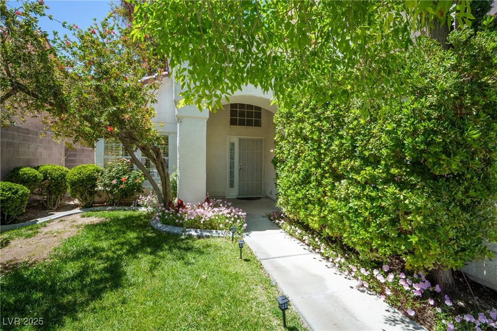 4521 Crimson Leaf, Las Vegas, NV 89130