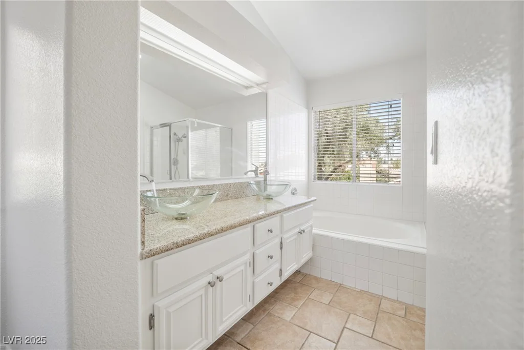 4521 Crimson Leaf, Las Vegas, NV 89130