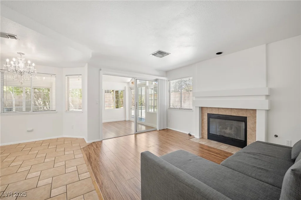 4521 Crimson Leaf, Las Vegas, NV 89130