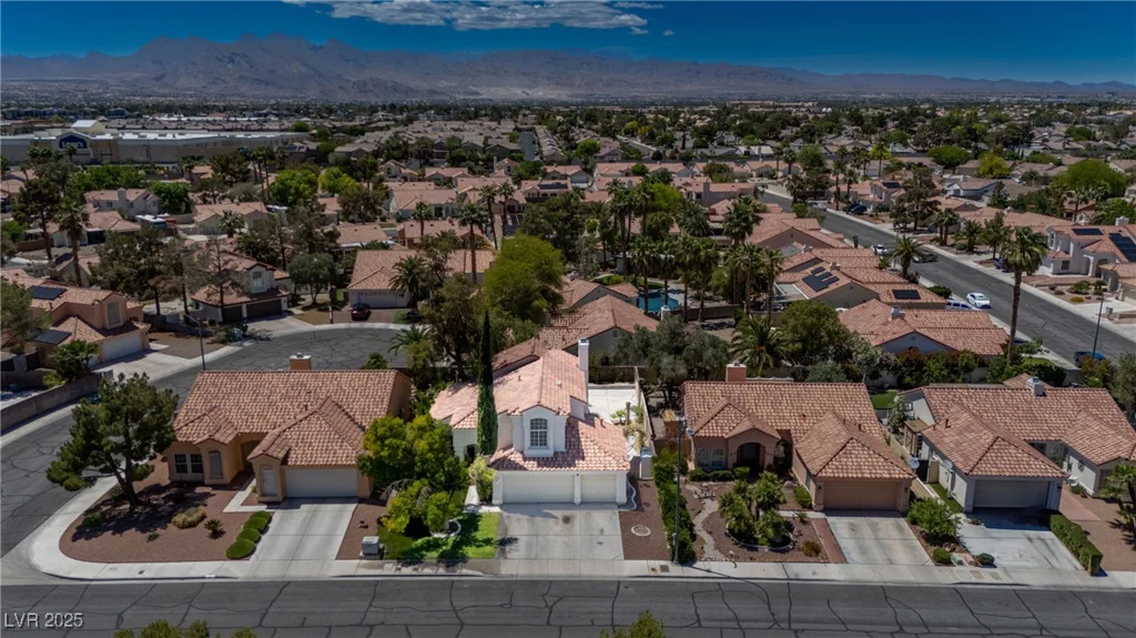 4521 Crimson Leaf, Las Vegas, NV 89130