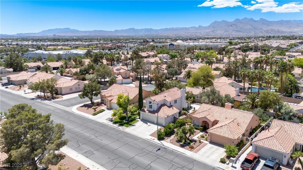 4521 Crimson Leaf, Las Vegas, NV 89130