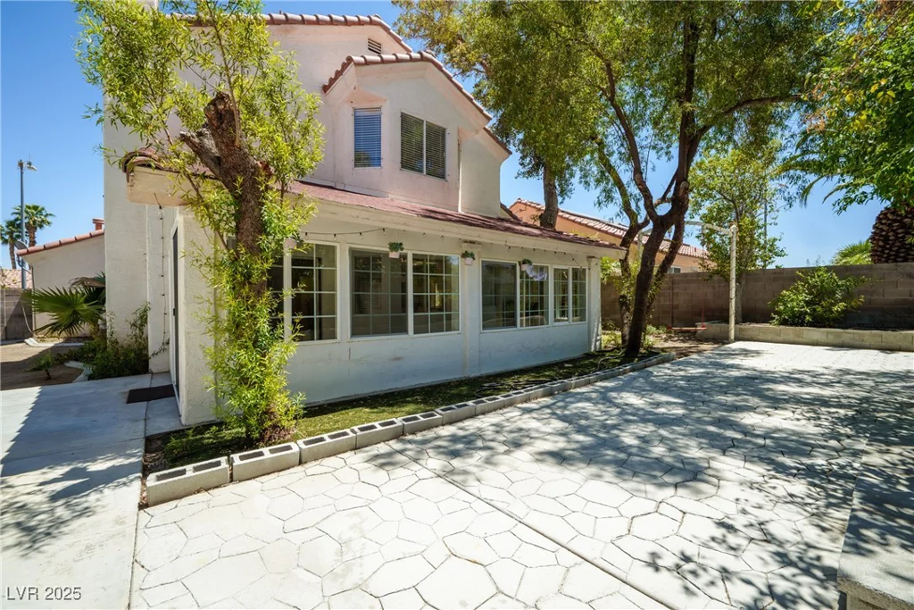 4521 Crimson Leaf, Las Vegas, NV 89130