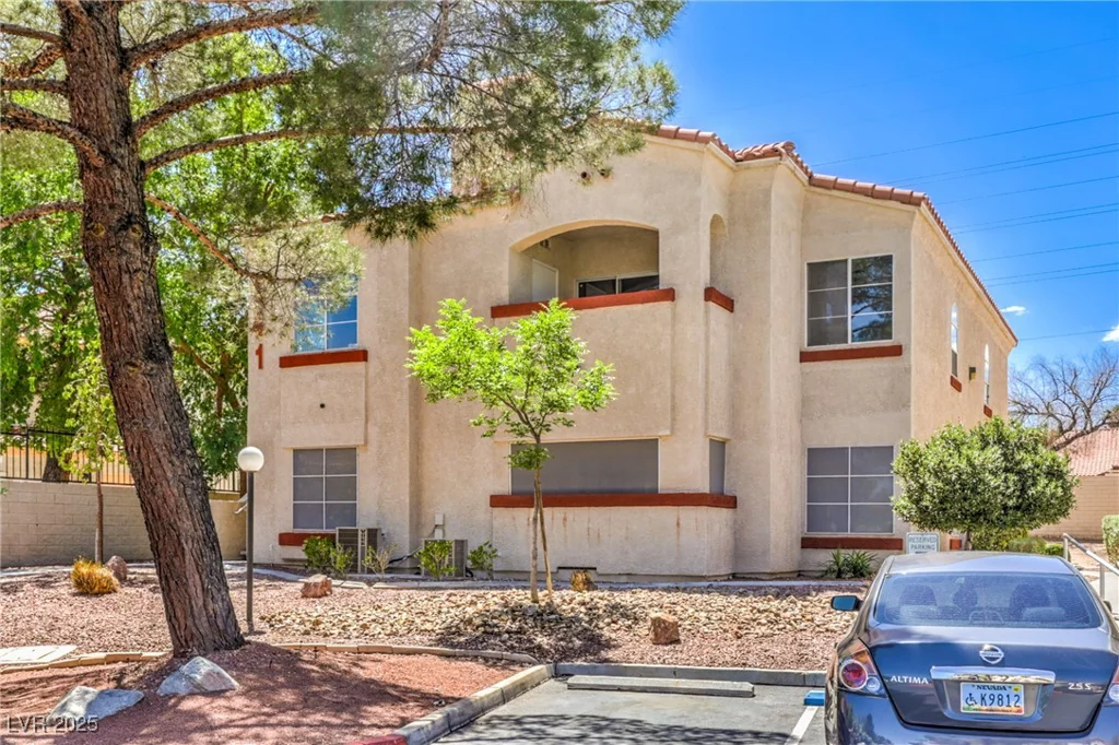 541 Indian Bluff, Las Vegas, NV 89145