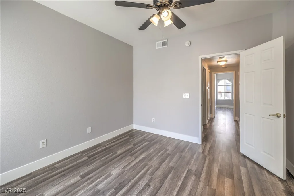 541 Indian Bluff, Las Vegas, NV 89145