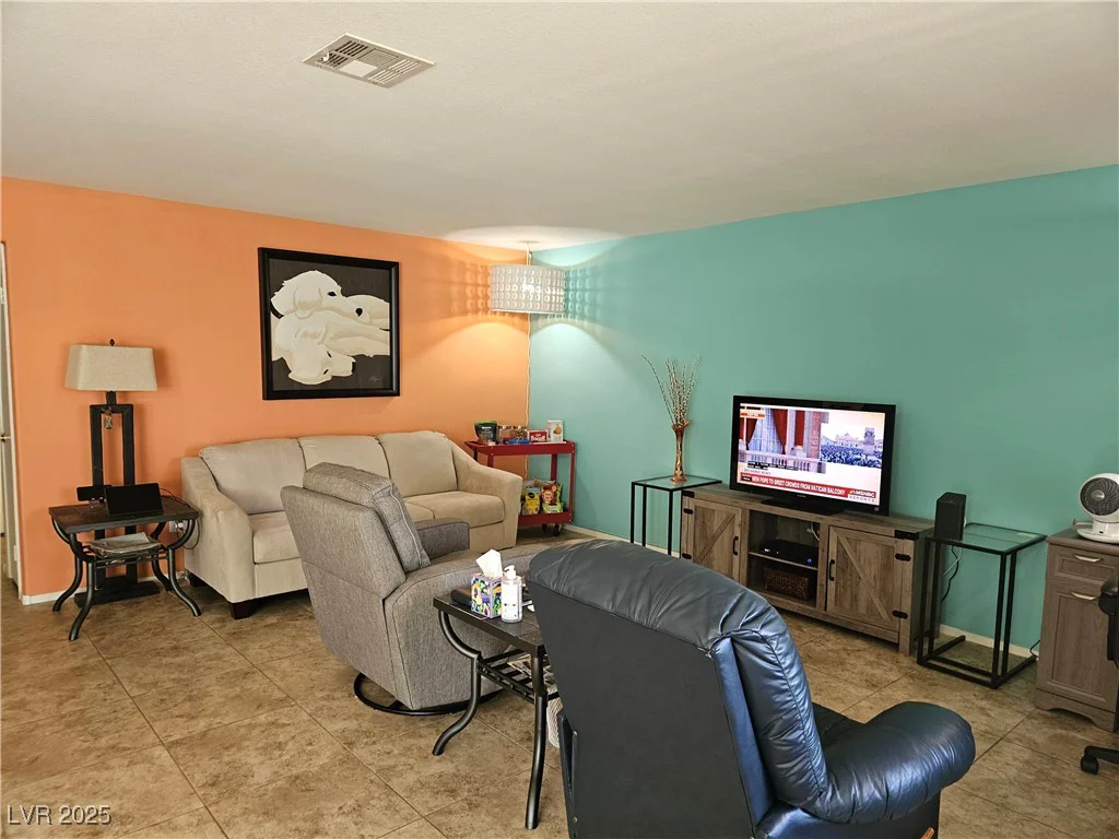 8410 Eldora, Las Vegas, NV 89117