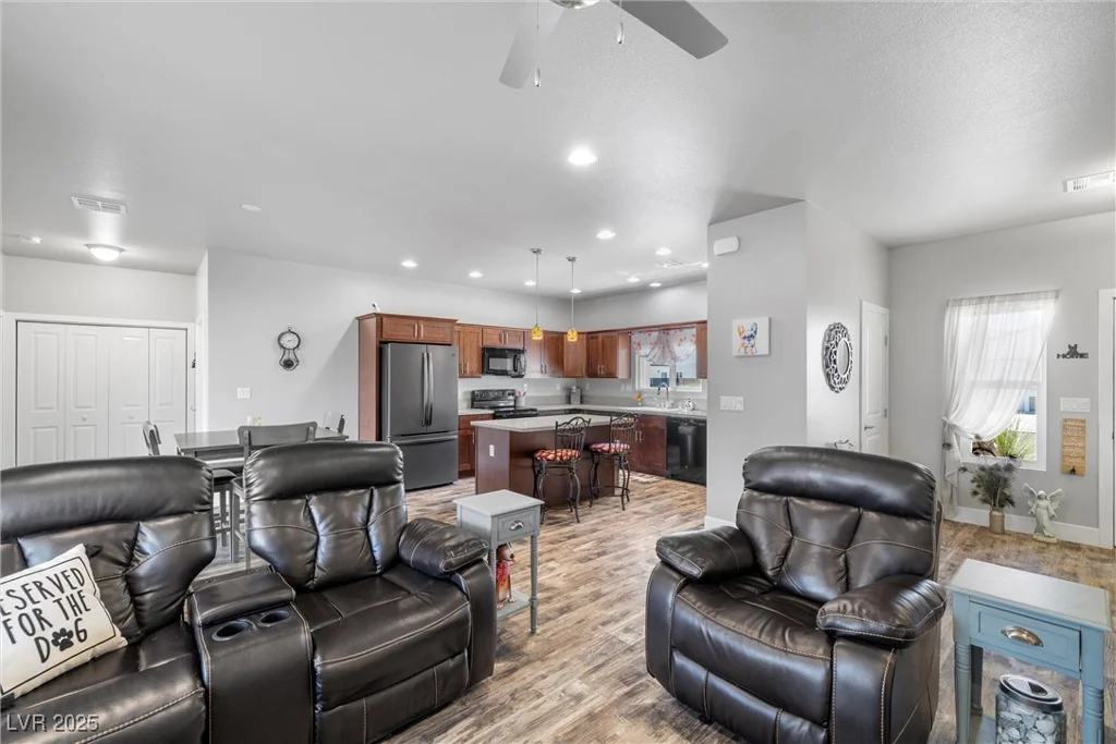 111 Magnolia, Pahrump, NV 89048