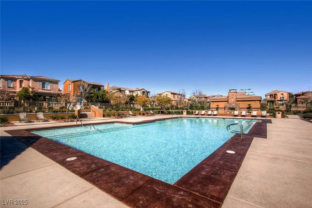 2435 Granada Bluff, Las Vegas, NV 89135