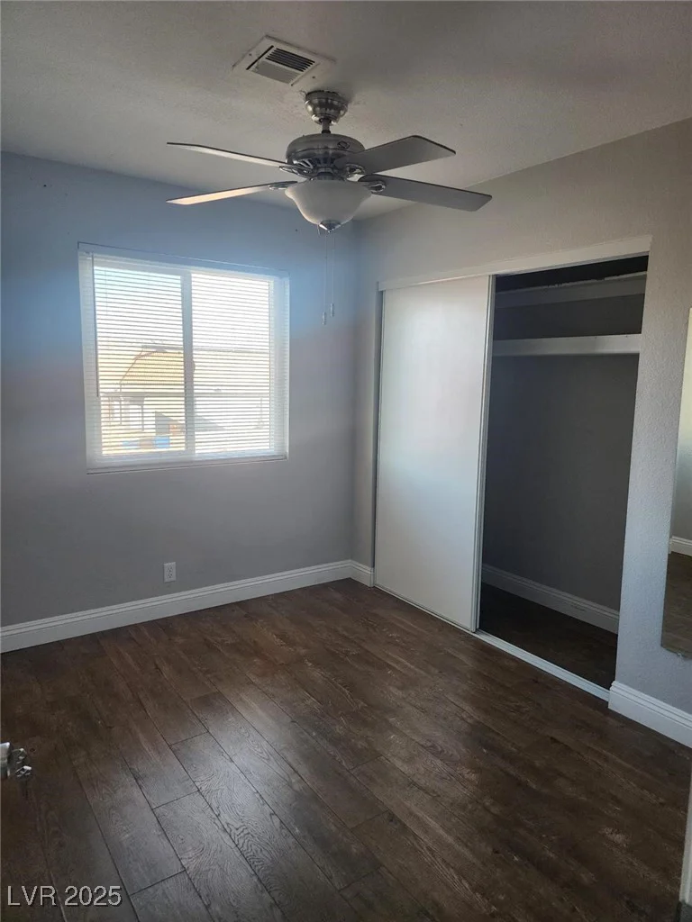 4300 Lamont, Las Vegas, NV 89115