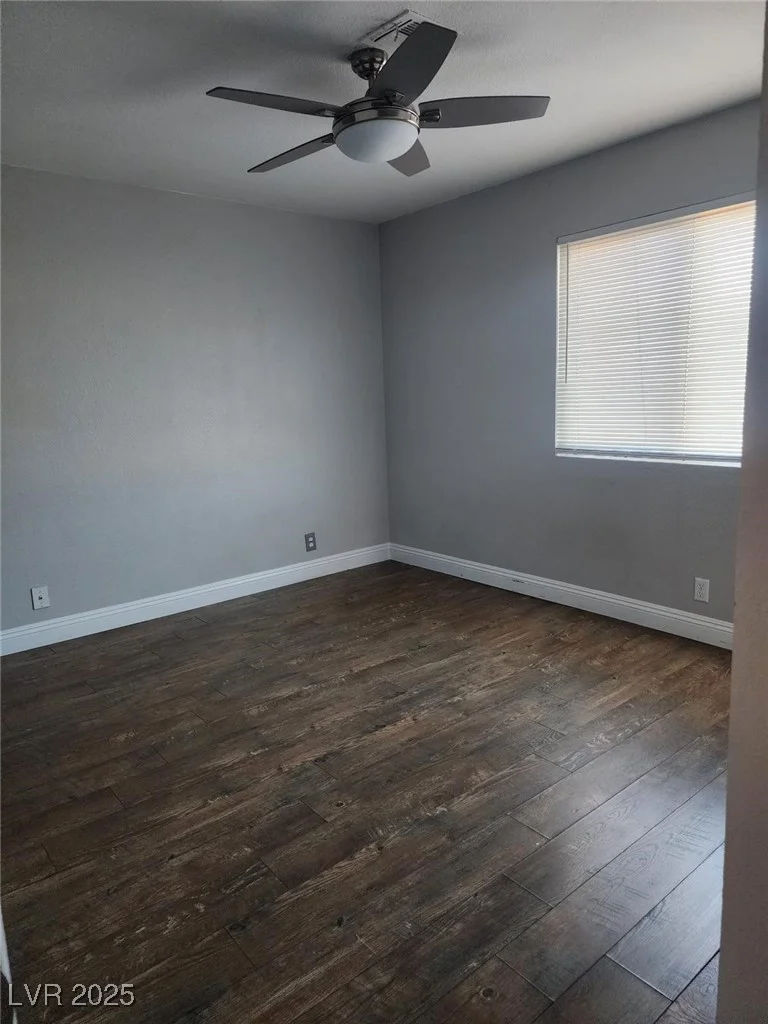 4300 Lamont, Las Vegas, NV 89115