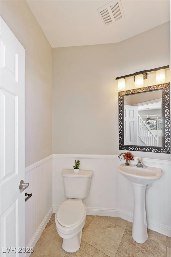 8507 TITANIA, Las Vegas, NV 89147