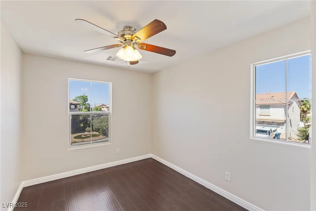 8507 TITANIA, Las Vegas, NV 89147